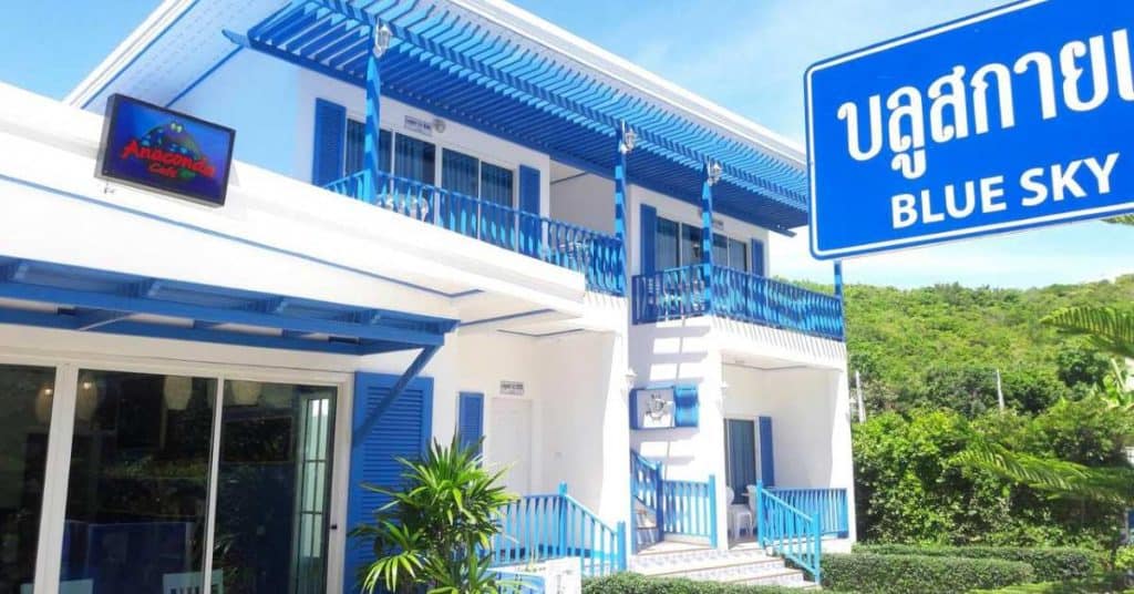 Blue sky Koh larn Resort