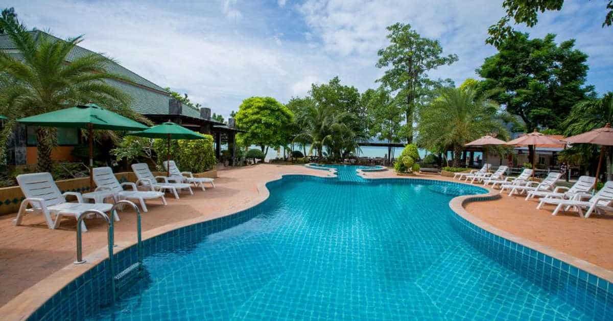 Phi Phi Andaman Beach Resort Hotel Kophipi